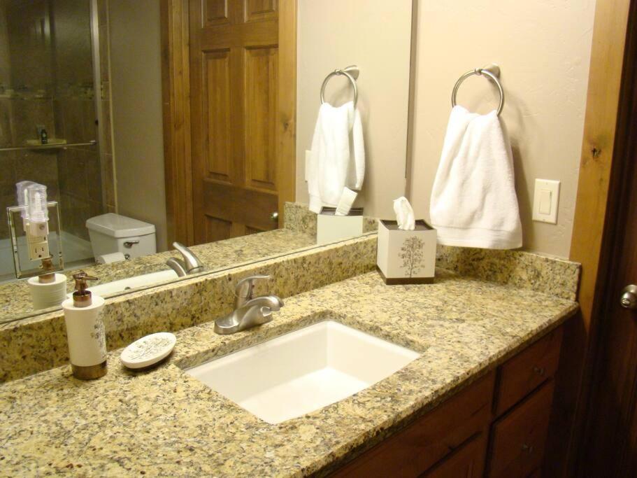 הוילה Tabernash Secluded Luxury Mountain Retreat With Unrivaled Views מראה חיצוני תמונה
