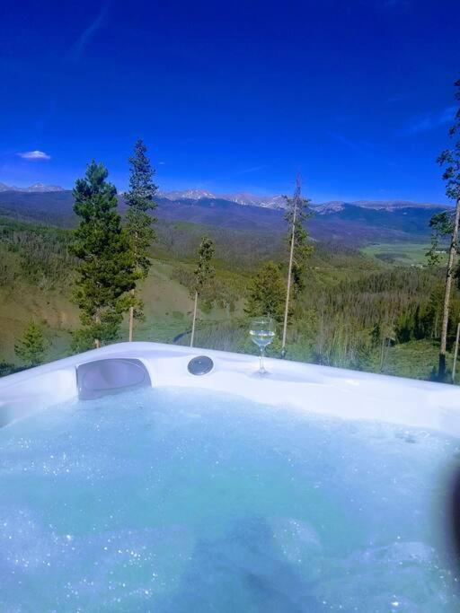 הוילה Tabernash Secluded Luxury Mountain Retreat With Unrivaled Views מראה חיצוני תמונה