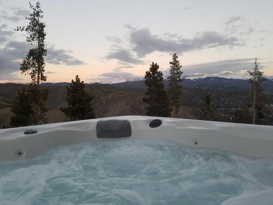 הוילה Tabernash Secluded Luxury Mountain Retreat With Unrivaled Views מראה חיצוני תמונה